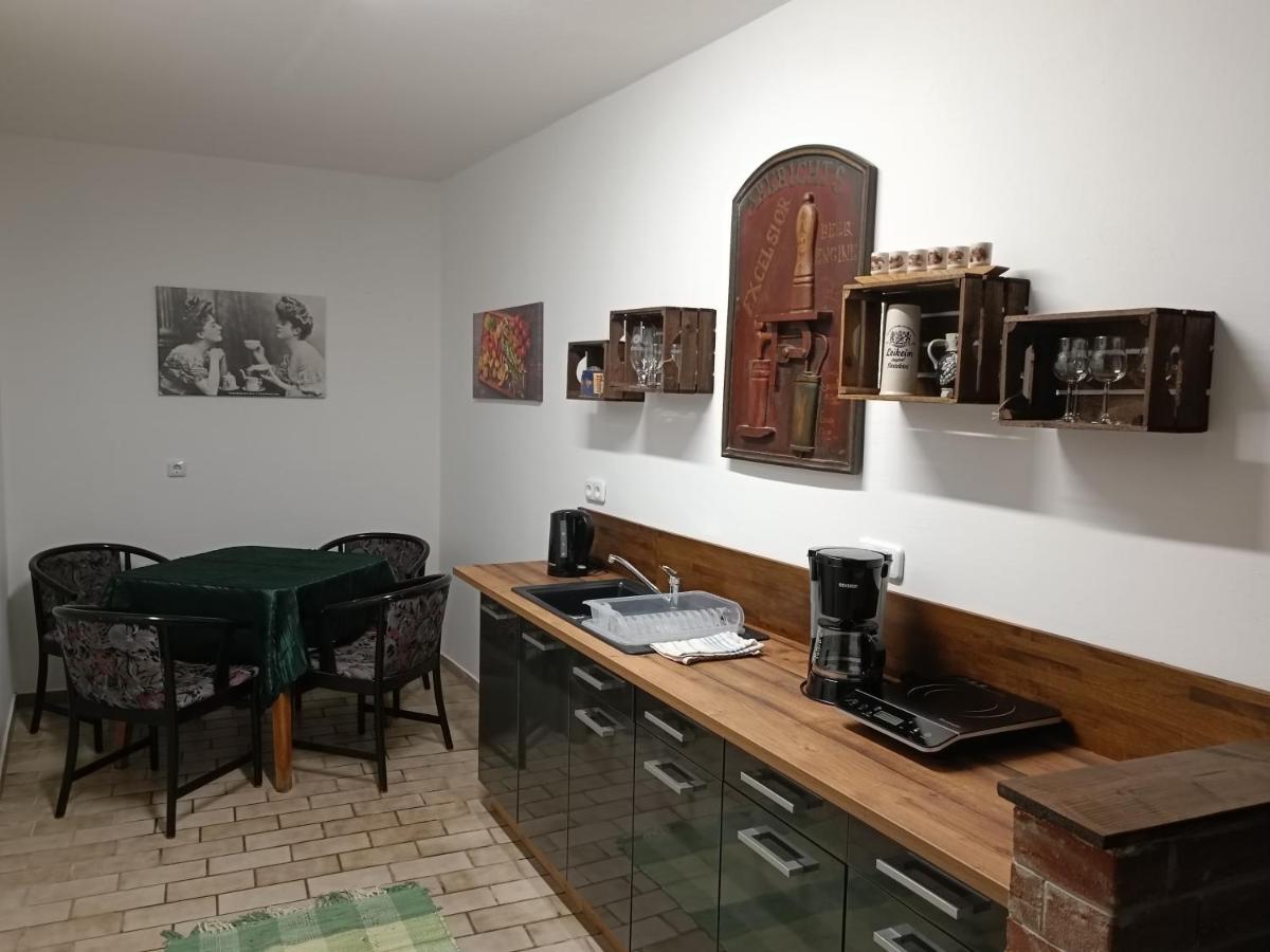 Ferienwohnung Alt Фрайбург Екстериор снимка